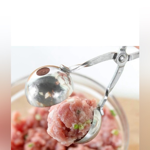 Other - Set of 2 meatball makers